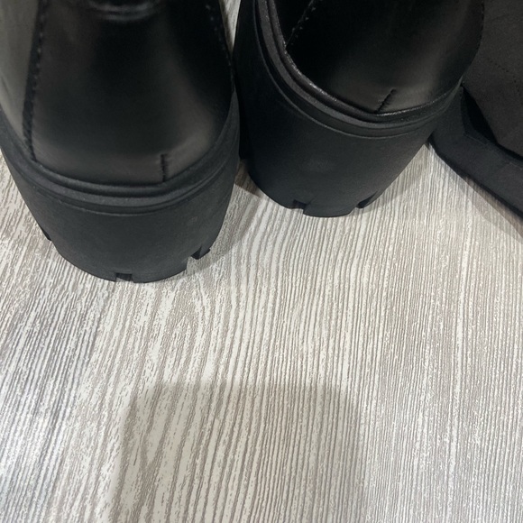 Madden Girl Shoe - Picture 8 of 9